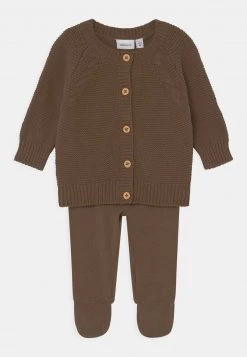 Name It NBMNAGIV GIFTPACK SET UNISEX - Strickjacke - Stone Gray