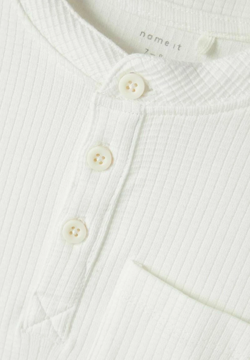 Name It Kinder REGULAR FIT - T-Shirt Basic - White Alyssum 6 Name It Kinder REGULAR FIT - T-Shirt Basic - White Alyssum – Bild 4