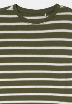 Name It NKFLYRRI - T-Shirt Print - Winter Moss | Kinder -Name it Verkäufe 06665df66ce34e64bfcf511e92dd8663
