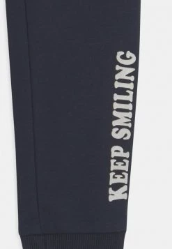 Name It Kinder NMFLORI - Stoffhose - Dark Sapphire 7 Name It Kinder NMFLORI - Stoffhose - Dark Sapphire -Name it Verkäufe 08d62a3586754bbbbfa445d57cb6ccbb