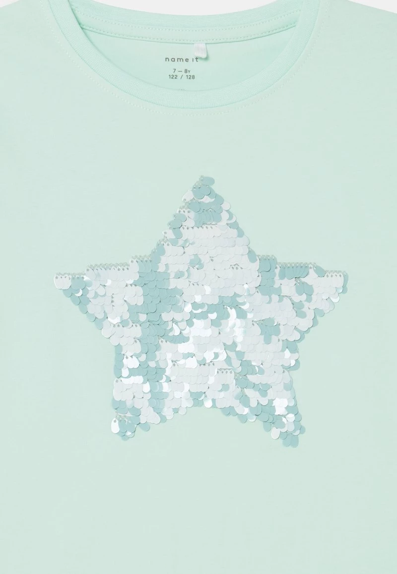 Name It Kinder NKFHOSTAR BOX - T-Shirt Print - Glacier 5 Name It Kinder NKFHOSTAR BOX - T-Shirt Print - Glacier – Bild 3