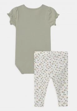 Name It Kinder NBFJEANE SET - T-Shirt Print - Green -Name it Verkäufe 1b574579f2b9444d8a7a2e3191ea877c