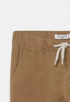 Name It Kinder NMMBABU - Stoffhose - Kelp 7 Name It Kinder NMMBABU - Stoffhose - Kelp -Name it Verkäufe 32718301354f451c9f39ffe630ec8895