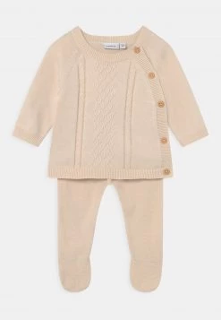 Name It NBFNAFINE GIFT SET UNISEX - Strickjacke - Whitecap Gray