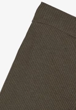 Name It NKFFREJALO BOOTCUT - Stoffhose - Ivy Green | Kinder 10 Name It NKFFREJALO BOOTCUT - Stoffhose - Ivy Green | Kinder -Name it Verkäufe 6a1f1d175d2e4304ba9fe7acd6a7cc1c