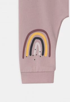 Name It Kinder NBFTACCA PANT 3 PACK - Stoffhose - Crushed Berry 9 Name It Kinder NBFTACCA PANT 3 PACK - Stoffhose - Crushed Berry -Name it Verkäufe 6ec0154a5b564209892126b014718fdf