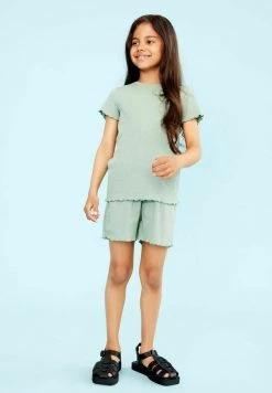 Name It Kinder TARA REGULAR FIT - Shorts - Hedge Green