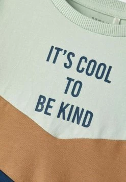 Name It Kinder MIT LANGEN ÄRMELN - Langarmshirt - Subtle Green -Name it Verkäufe a67abc4c1c8545f695b08e53d1b69a8f