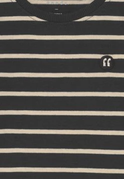 Name It NMNVOBY LOOSE 2 PACK UNISEX - Langarmshirt - Dark Sapphire 9 Name It NMNVOBY LOOSE 2 PACK UNISEX - Langarmshirt - Dark Sapphire -Name it Verkäufe aecbd52be00f41f392daf3b989ecbfe8