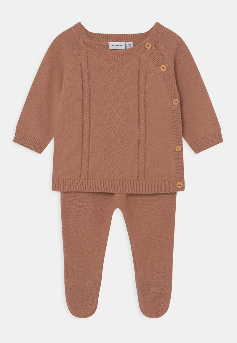 Name It NBFNAFINE GIFT SET UNISEX - Strickjacke - Café Au Lait 3 Name It NBFNAFINE GIFT SET UNISEX - Strickjacke - Café Au Lait