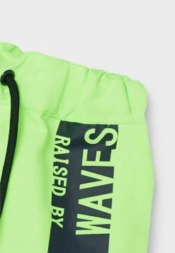 Name It Kinder RAISED BY WAVES - Badeshorts - Green Gecko -Name it Verkäufe cdc18c194cf74269b2b693276d26a7e7