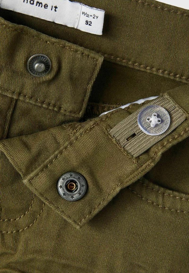 Name It Kinder SLIM FIT - Shorts - Olive Night 5 Name It Kinder SLIM FIT - Shorts - Olive Night – Bild 3